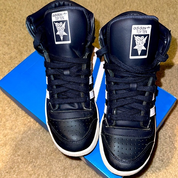 Top Ten Adidas shoes high tops - Picture 2 of 5